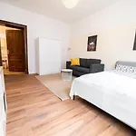 Fullhouse - Nh14 - 3 Bedrooms, Washing Machine Halle (Saale)