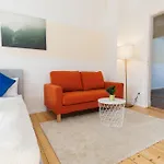 Apartment Fullhouse - Nh14 - 3 Bedrooms, Washing Machine