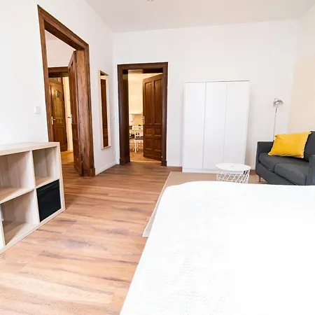 Fullhouse - Nh14 - 3 Bedrooms, Washing Machine * Halle (Saale)