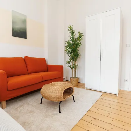 Apartment Fullhouse - Nh14 - 3 Bedrooms, Washing Machine