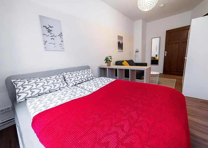 Fullhouse - Nh14 Apartments - 3 Bedrooms, Washing Machine Halle (Saale)