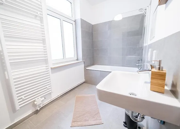 Fullhouse - Nh14 Apartments - 3 Bedrooms, Washing Machine Halle (Saale)