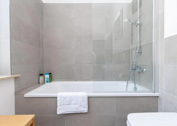 Fullhouse - Nh14 - 3 Bedrooms, Washing Machine 公寓 *