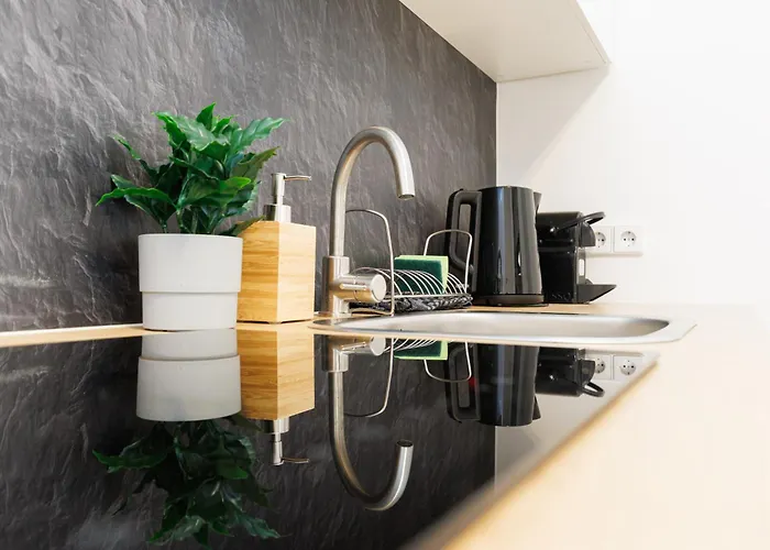 Fullhouse - Nh14 - 3 Bedrooms, Washing Machine * Halle (Saale)