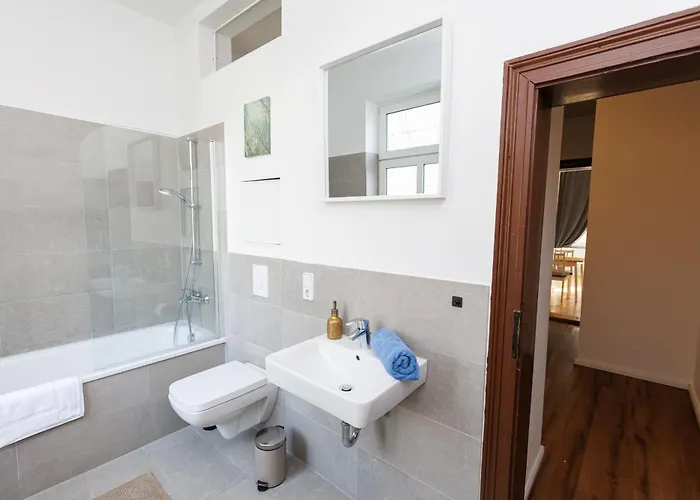 Fullhouse - Nh14 - 3 Bedrooms, Washing Machine * Halle (Saale)