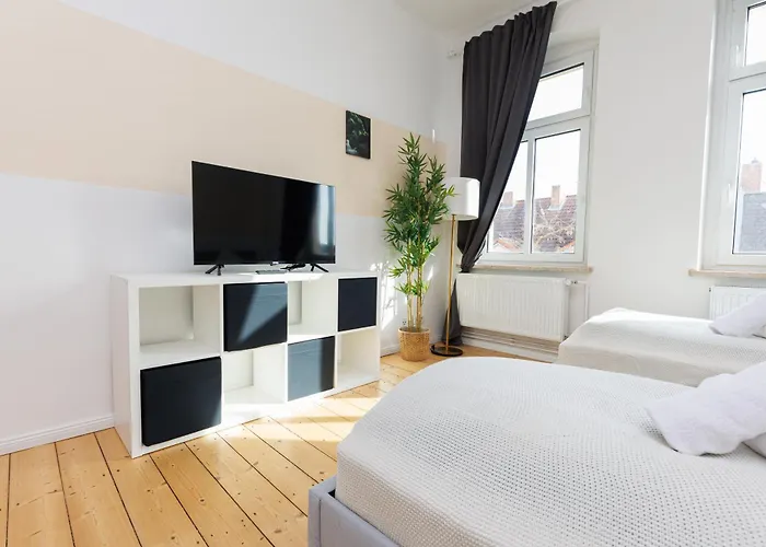 Fullhouse - Nh14 - 3 Bedrooms, Washing Machine * Halle (Saale)